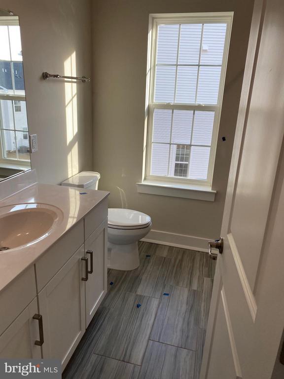 Building Photo - 232 Red Leaf Ln