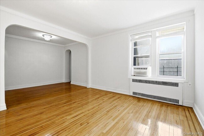 Building Photo - 114-20 Queens Blvd