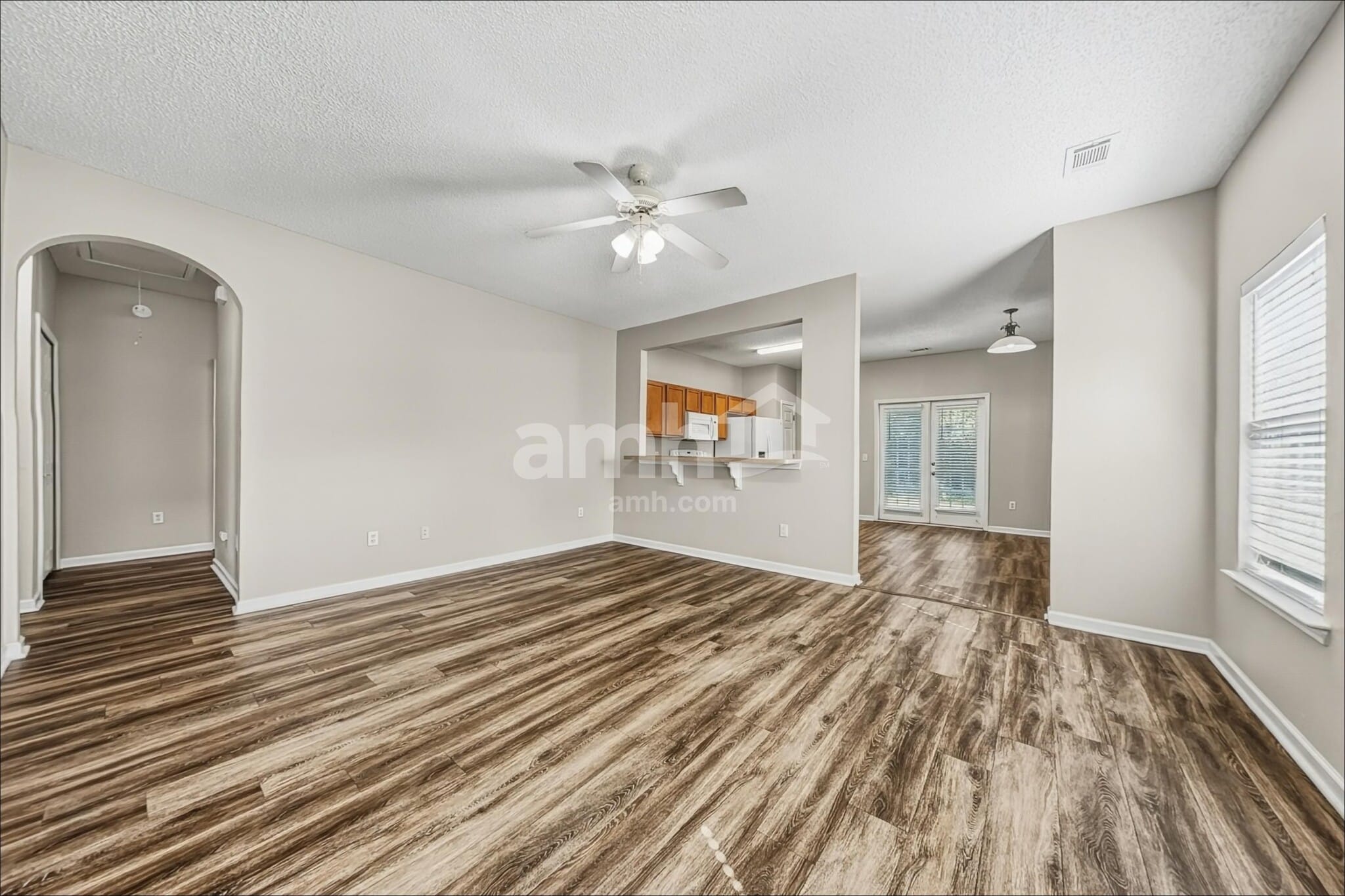 Building Photo - 762 Bristol Way