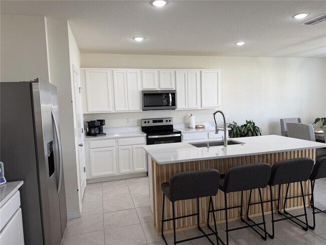 Building Photo - 750 Auburn Grv Ct