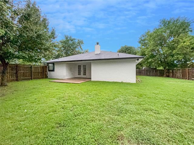 Building Photo - 1902 La Fontaine Ln