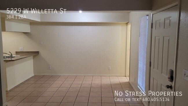 Building Photo - 5229 W Willetta St