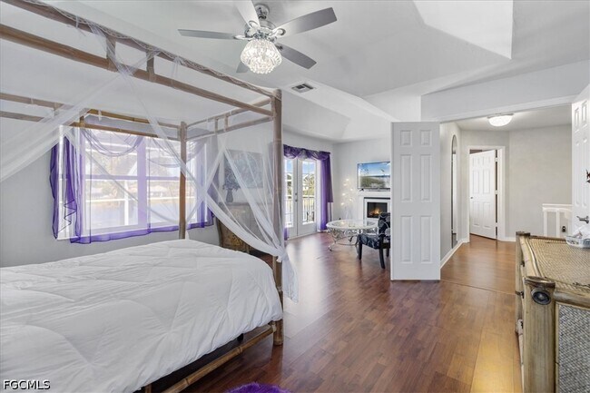 Building Photo - 13870 Silver Lake Ct