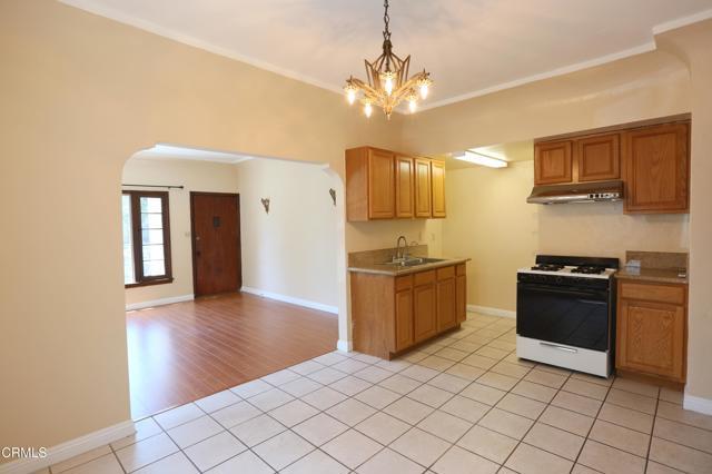 Building Photo - 126 S Olive Ave