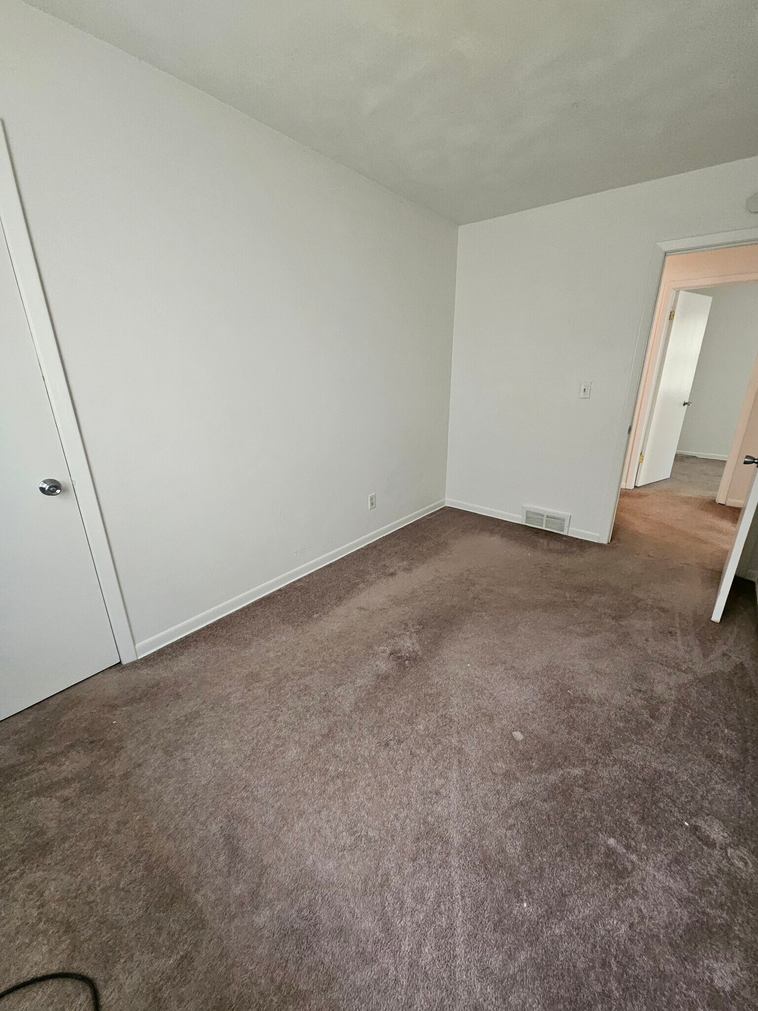 Building Photo - 406 30th Ave