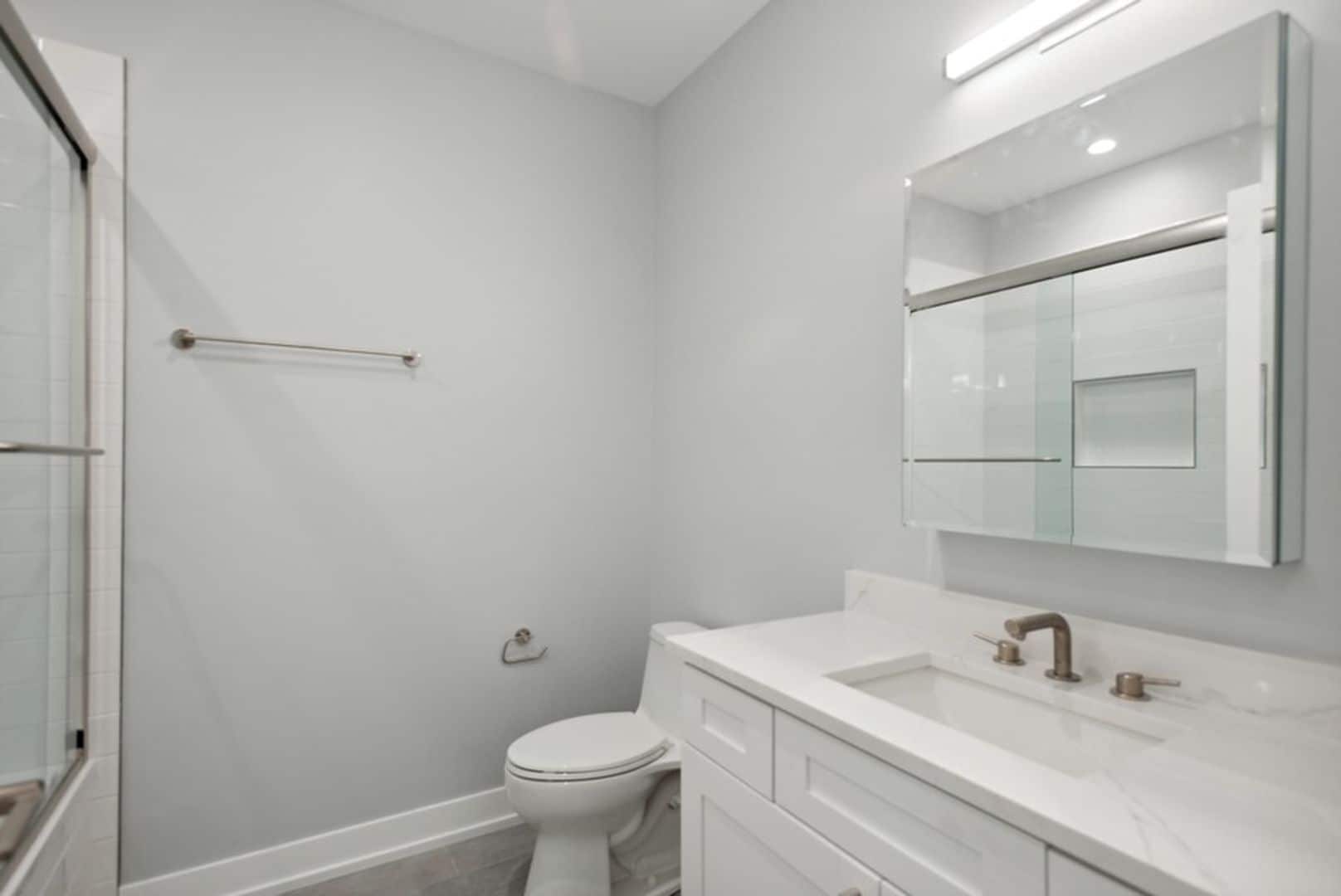 Building Photo - 1339 N Noble St