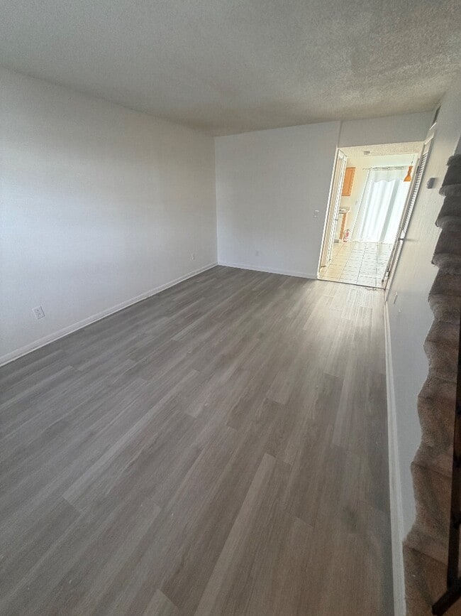 Building Photo - 21 Rivers Point Row