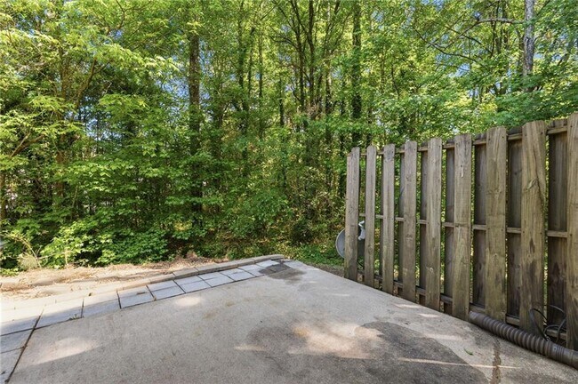 Building Photo - 6427 Wellington Chase Ct