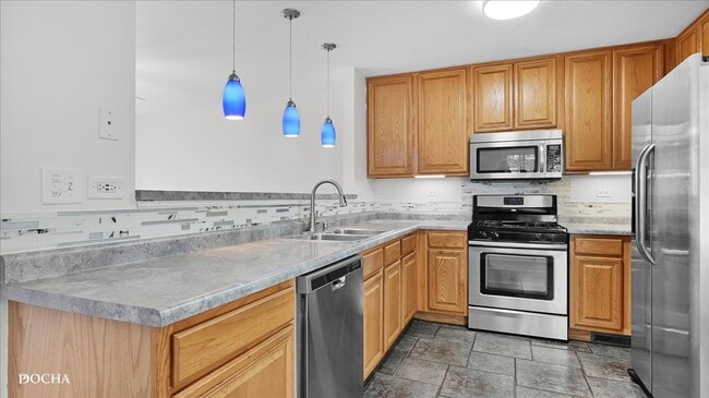 Building Photo - 2449 Mayfield Dr