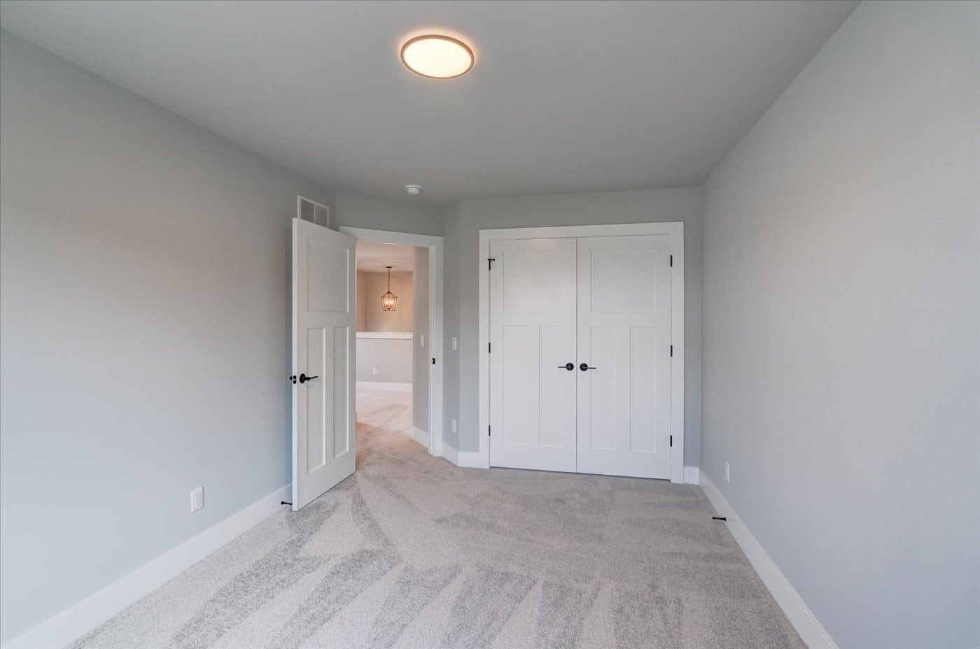 Building Photo - 4866 Suelo Rd