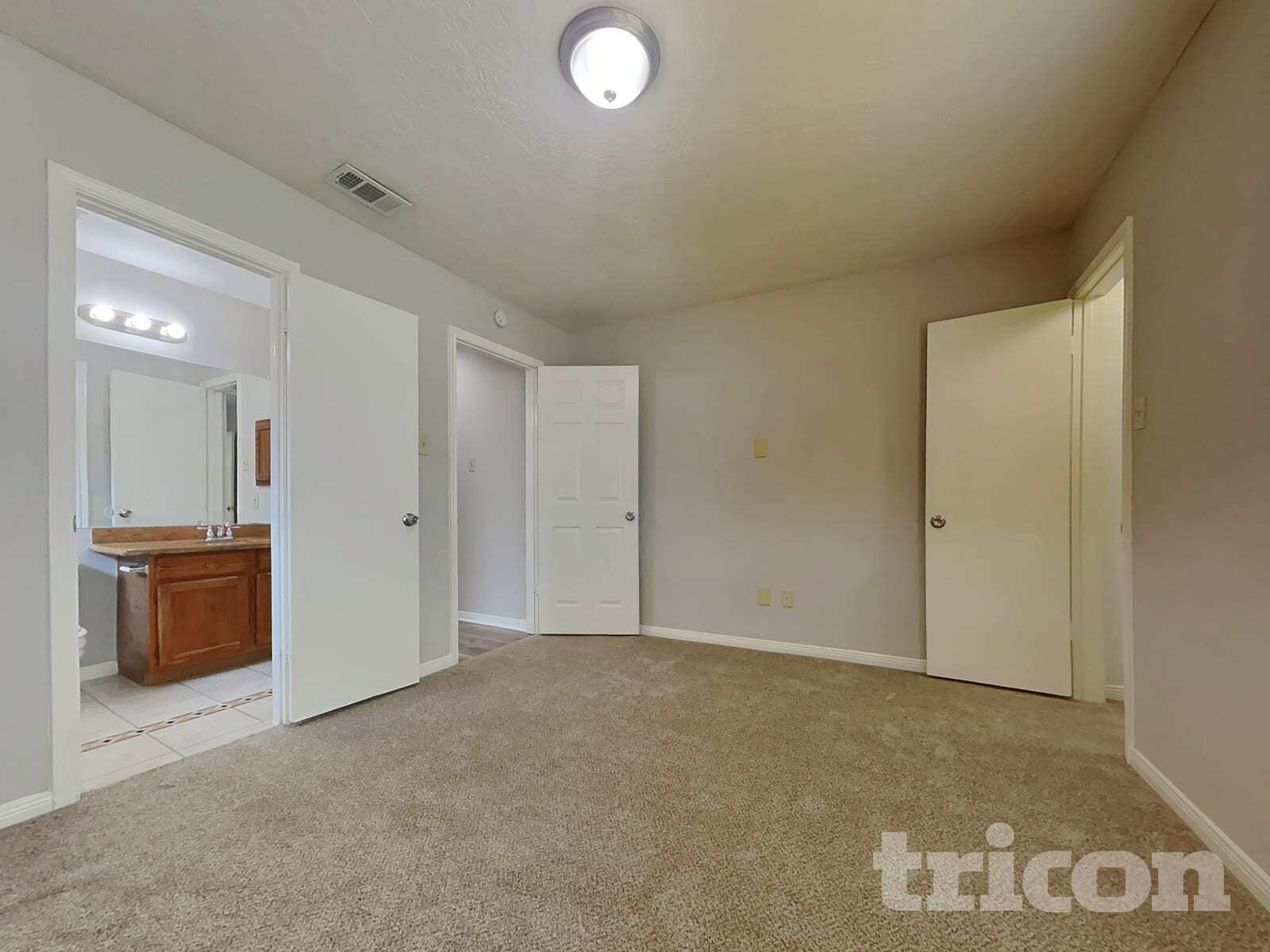 Building Photo - 8559 Spring Green Dr