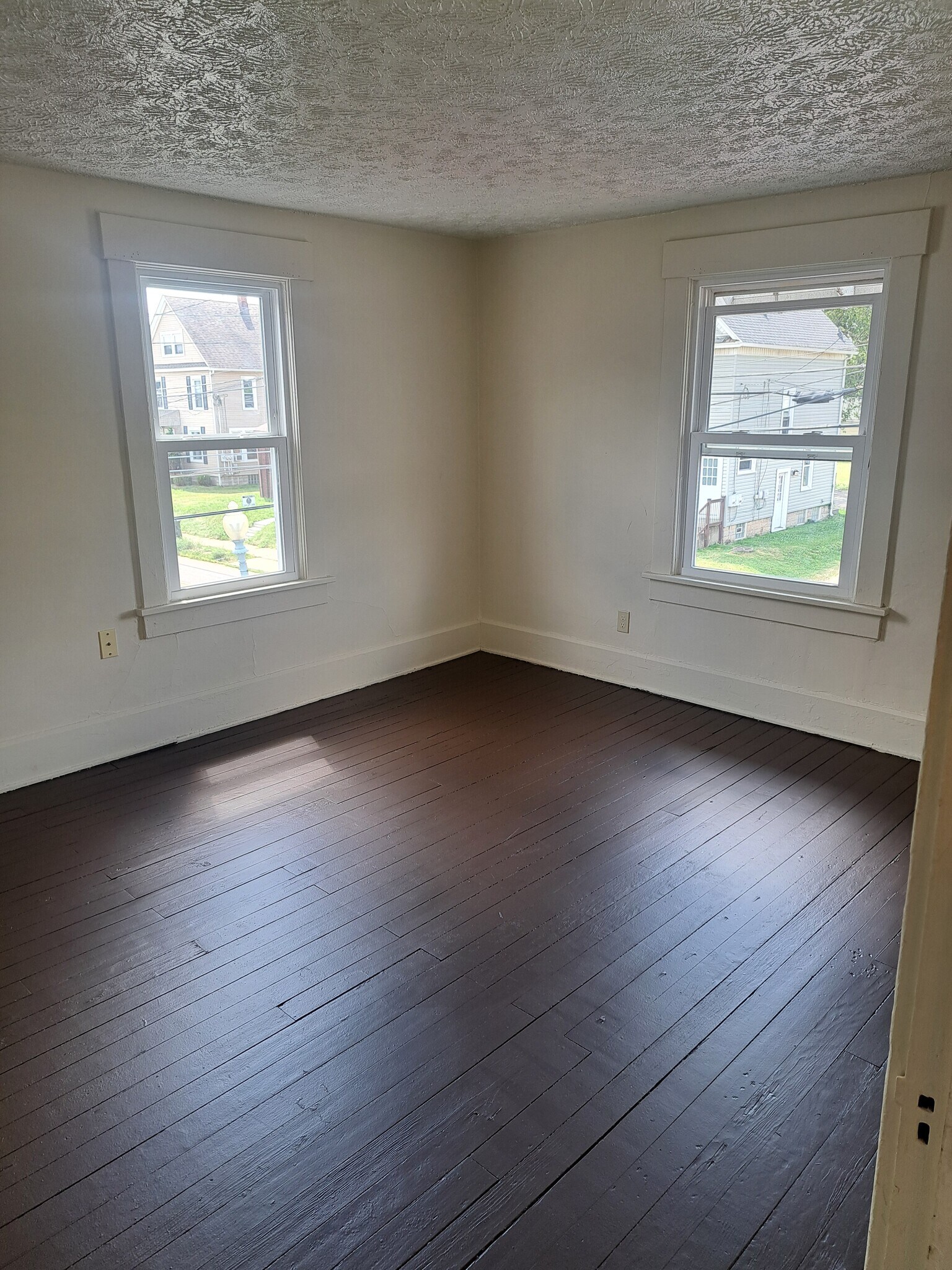 Office/Rec Room - 116 Maryland Ave SW