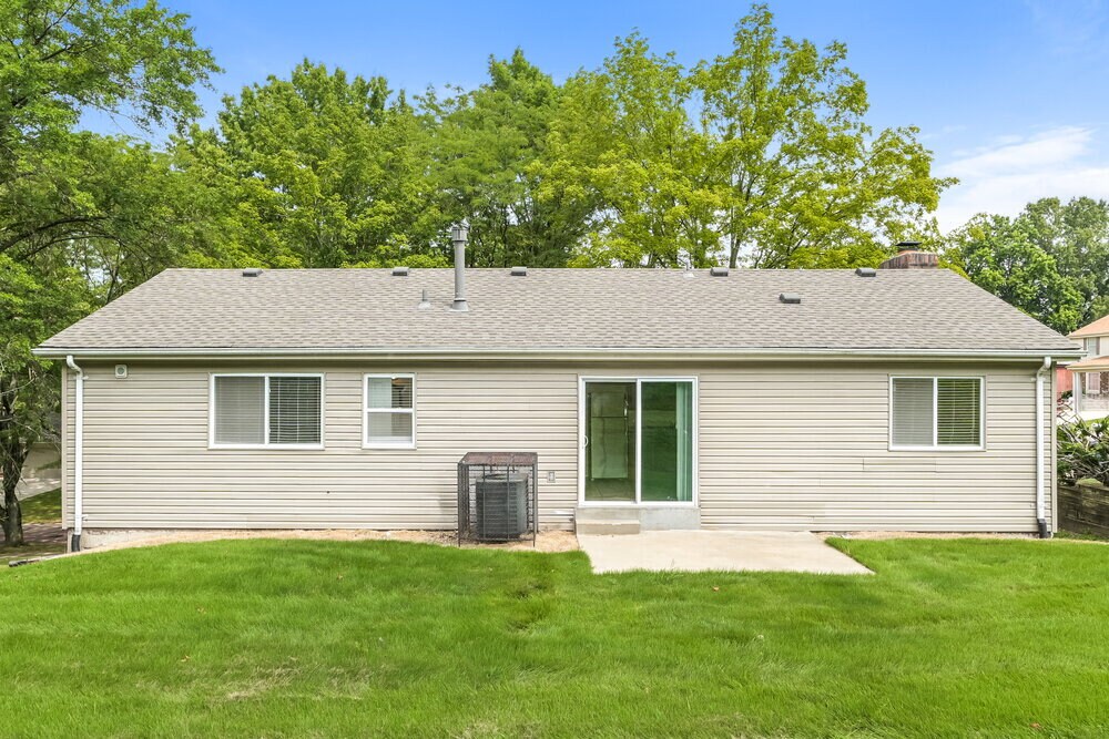 Building Photo - 6950 Jamestown Way Dr