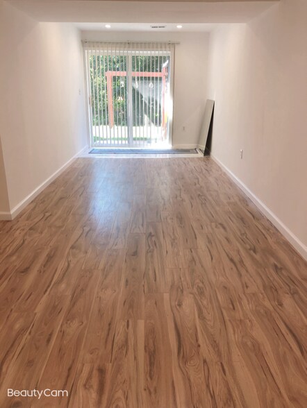 Building Photo - 5706 Regal Crest Ct