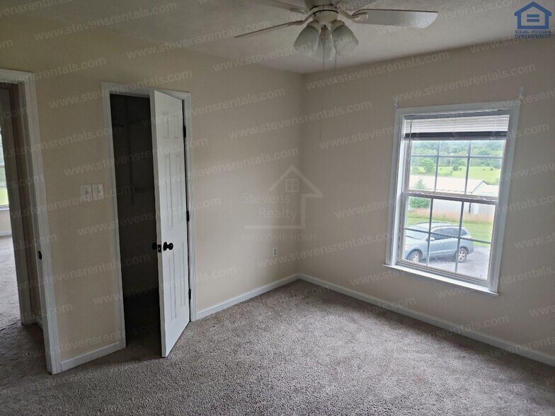 Building Photo - 515 Willis Martin Rd