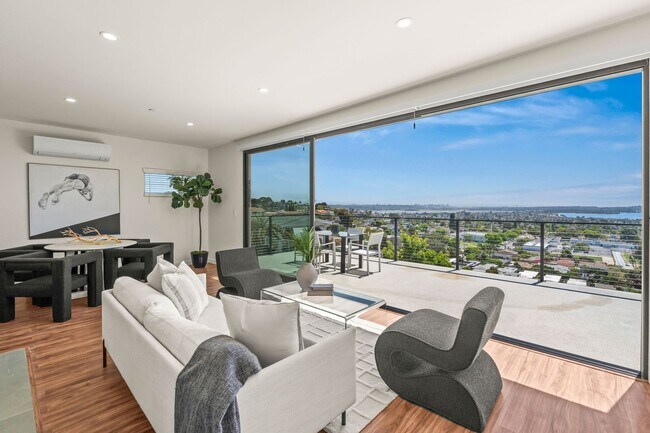 Building Photo - 1251-1253 Van Nuys St