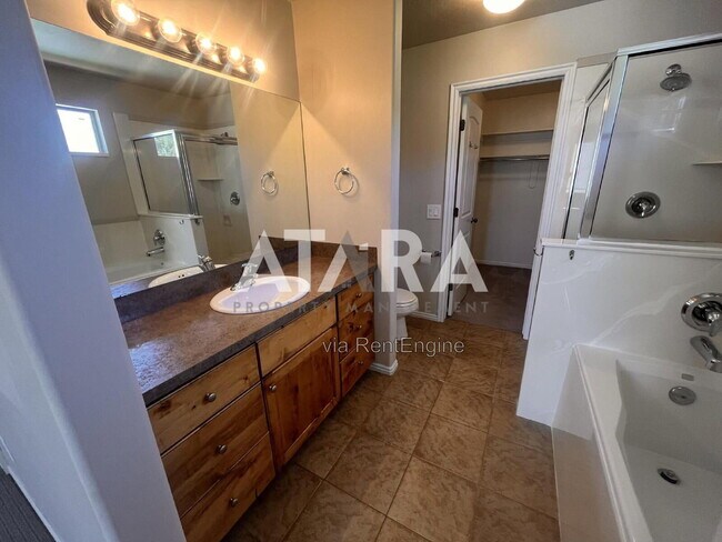 Building Photo - 754 Stonne Ln