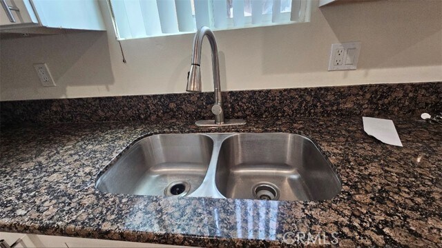 Building Photo - 1458 E 23rd St