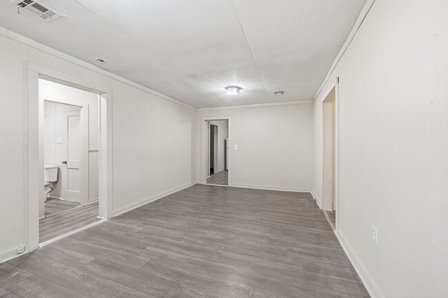 Building Photo - NA - "141 Ambroise St"