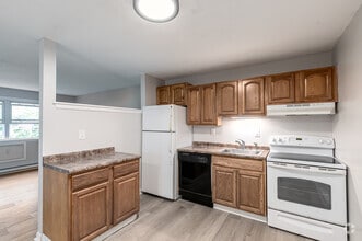 Interior Photo - Ashford Hills