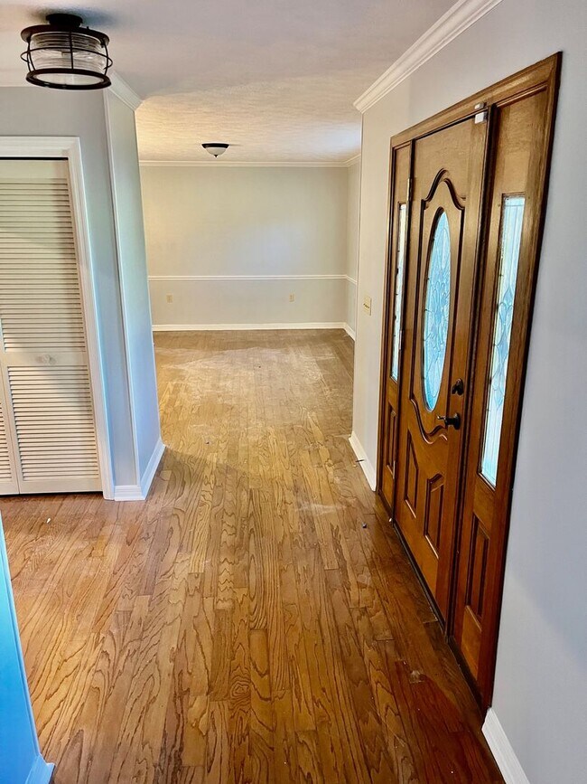 Building Photo - Luxurious Rustic 3300sqft  4BR/3.5BA/Oversized 2 Car Garage on 1.5 Acres!