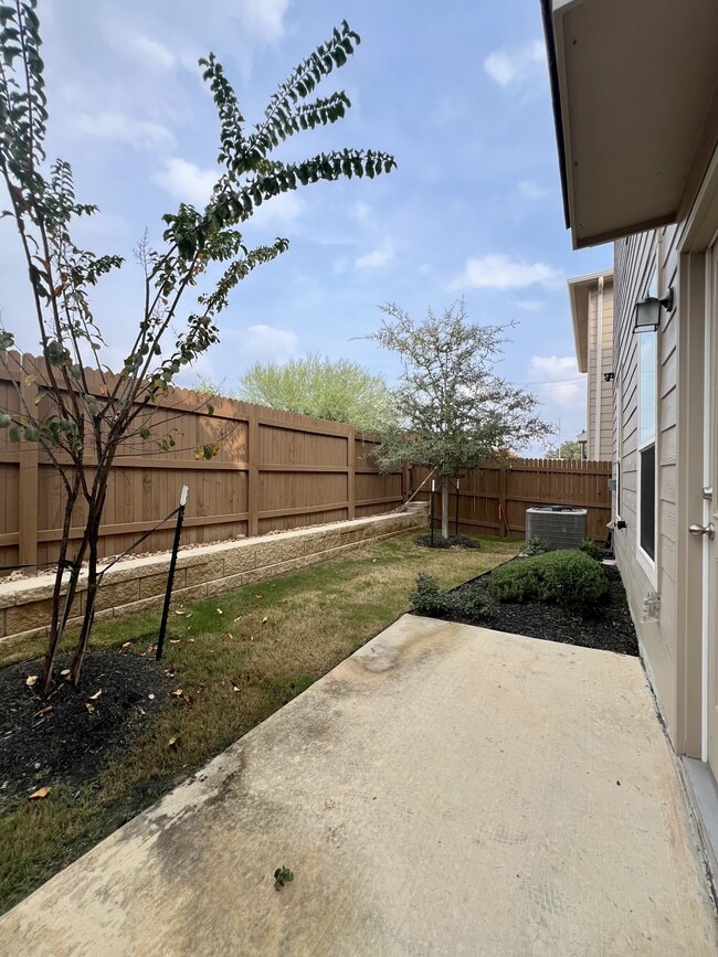 Building Photo - 14839 Vance Jackson Rd