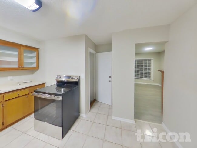 Building Photo - 3910 Scott Ave N