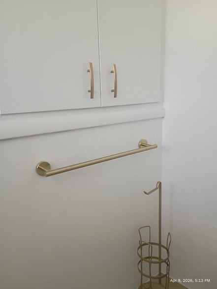 Chic gold accents - 4729 S 1175 W