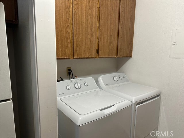 Building Photo - 27535 Lakeview Dr