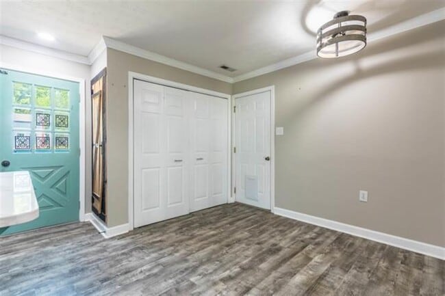 Building Photo - 292 Plum Springs Rd