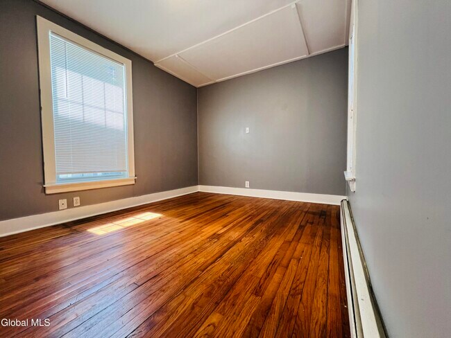 Building Photo - 57 S Main Ave