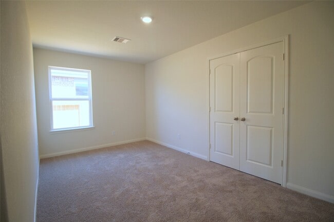 Building Photo - 8031 Vacek Meadows Loop