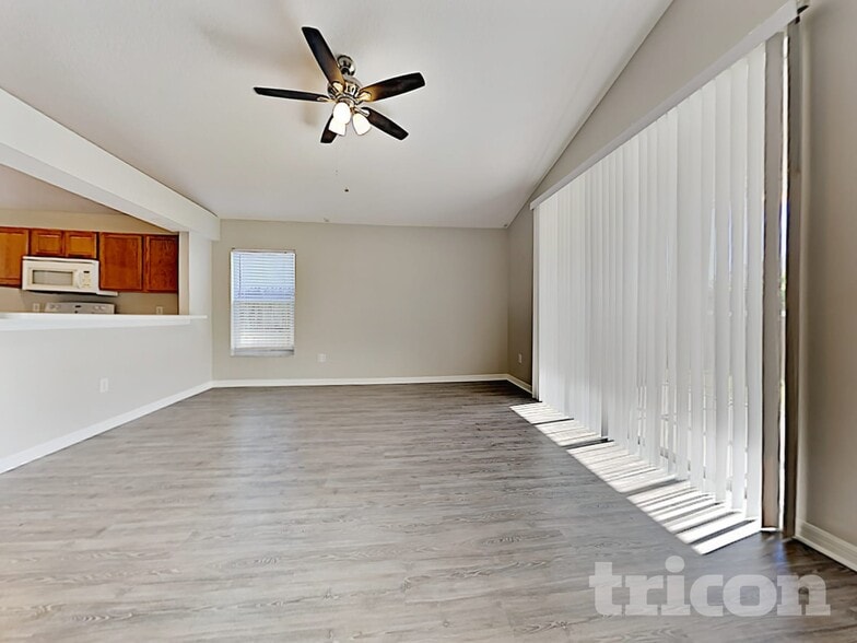 Building Photo - 30812 Midtown Ct