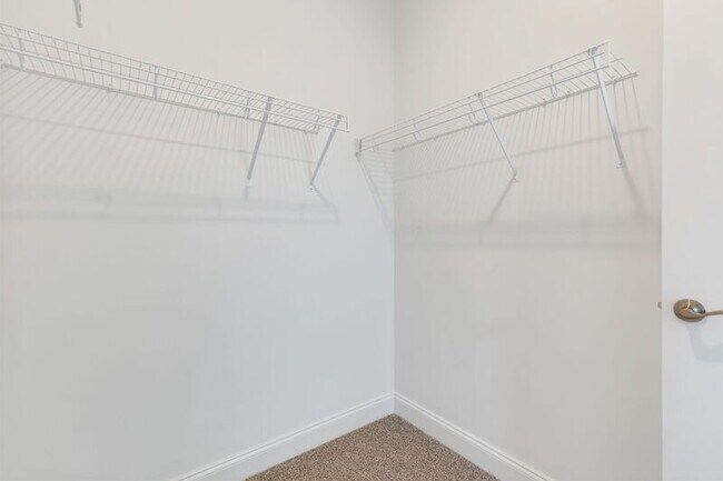 Building Photo - 429 Guethlein Dr