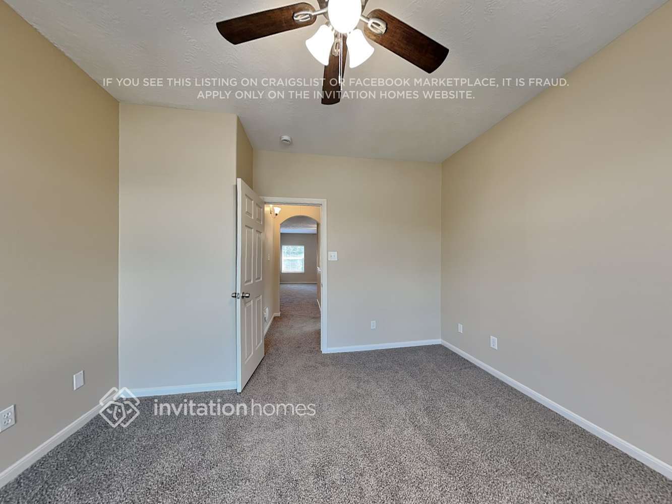 Building Photo - 12226 South Palm Lake Drive