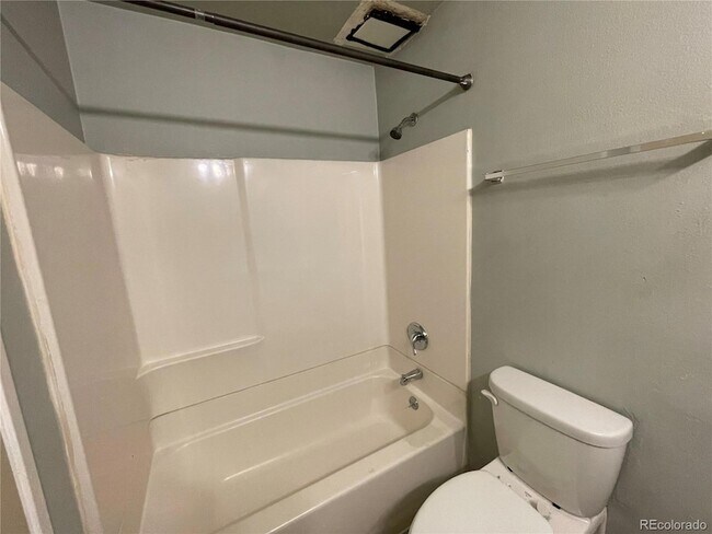 Building Photo - 1590 Clinton St