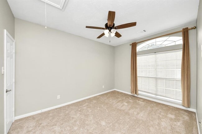 Building Photo - 12819 Kingsbridge Ln