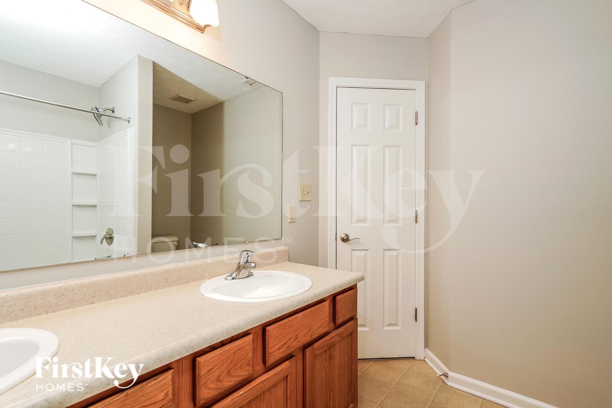 Building Photo - 3149 Monterey Dr