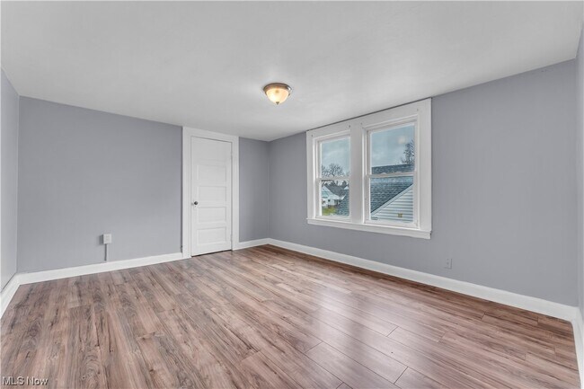 Building Photo - 17604 Mapleboro Ave