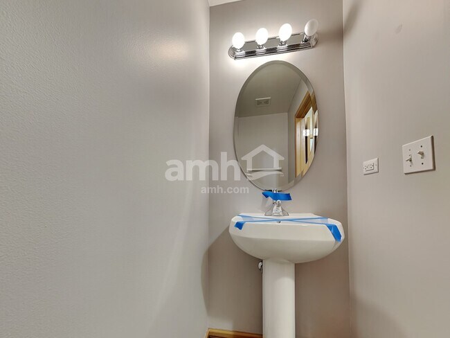 Building Photo - 39234 N Ogden Ln