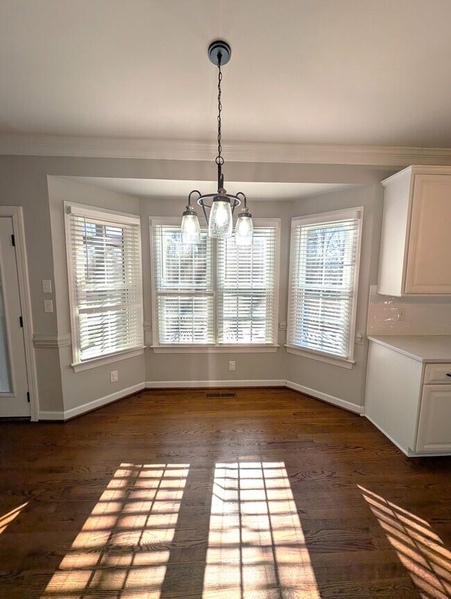 Building Photo - Luxury 4 Bedroom Home!  Waxhaw! Rea Road!