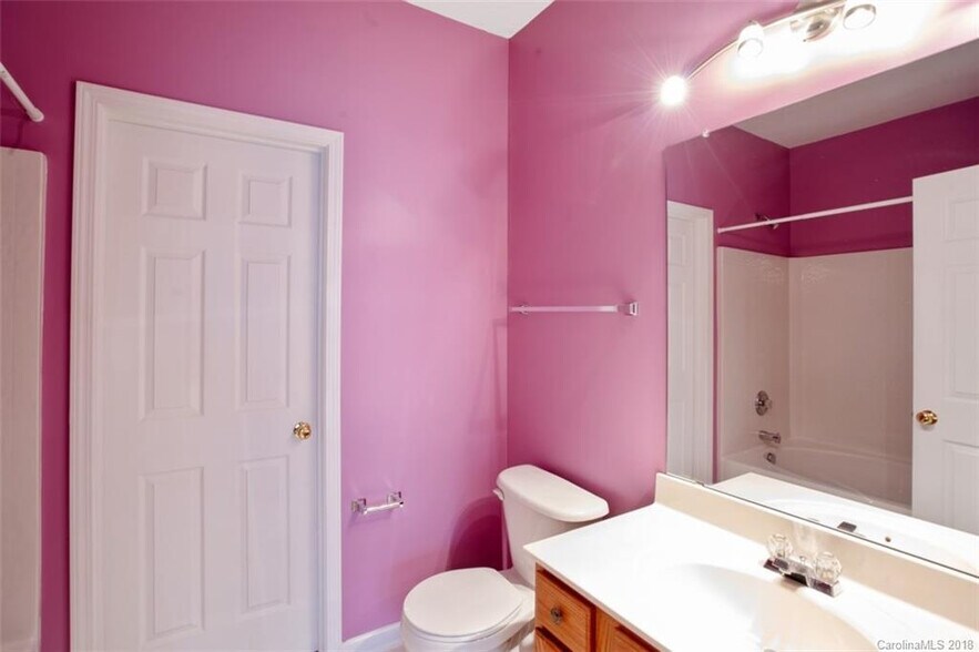 Building Photo - Room in Townhome on Stratfield Pl Cir