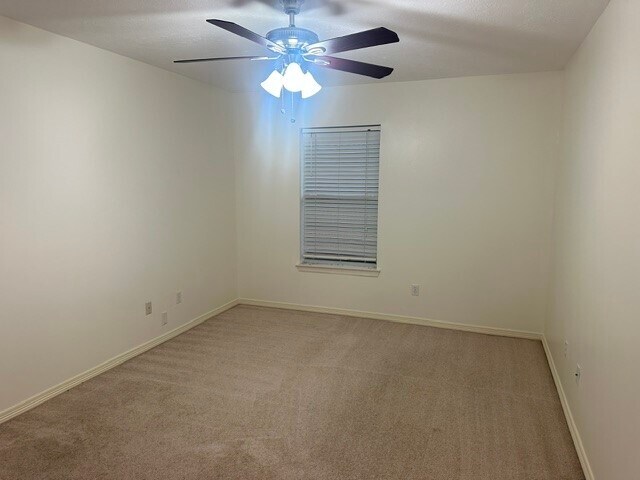 Building Photo - 1030 Forestburg Dr