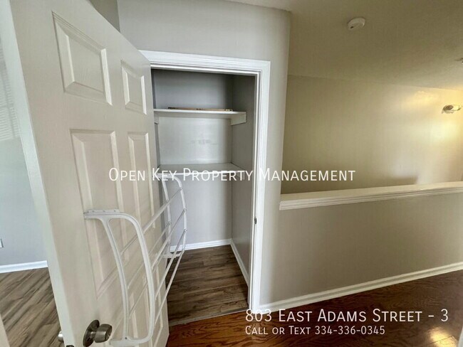 Building Photo - 803 E Adams St