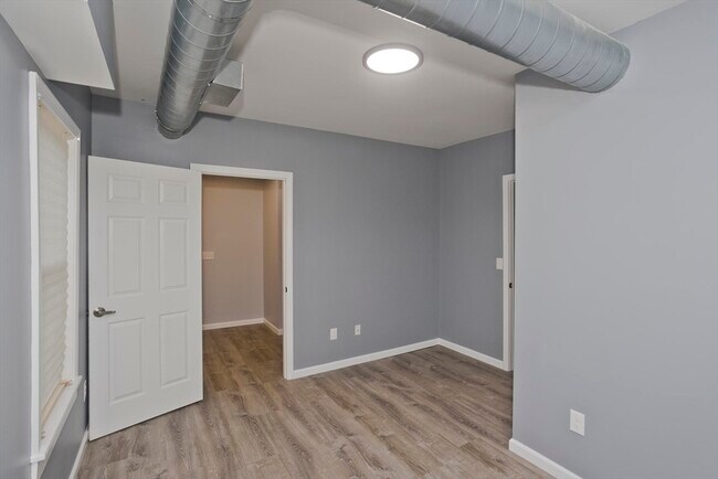 Building Photo - 27 Charbonneau Terrace