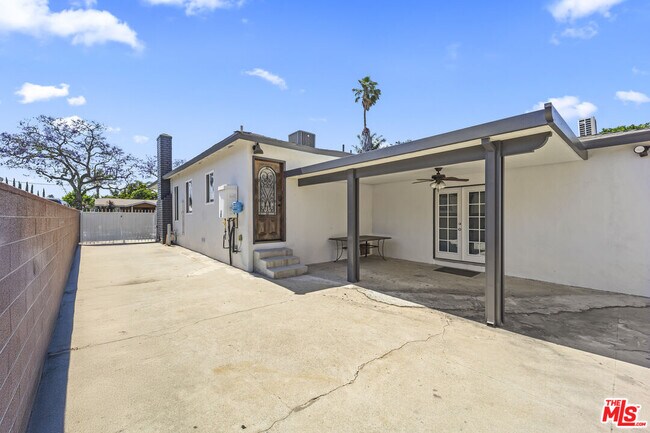 Building Photo - 12938 Jefferson Ave
