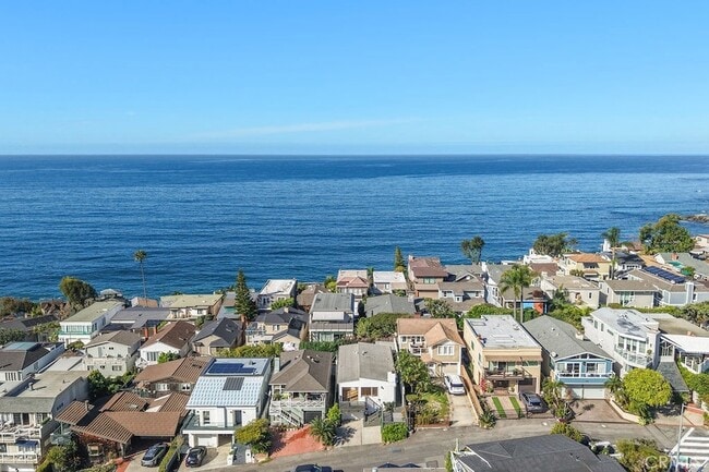 Building Photo - 170 McAulay Pl