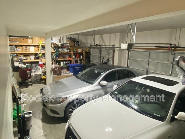 Building Photo - 5302 W Ted Wy