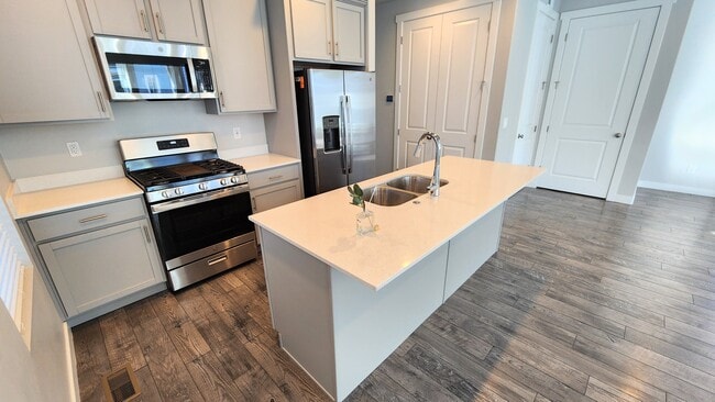 Building Photo - 2773 Tower Ml Wy