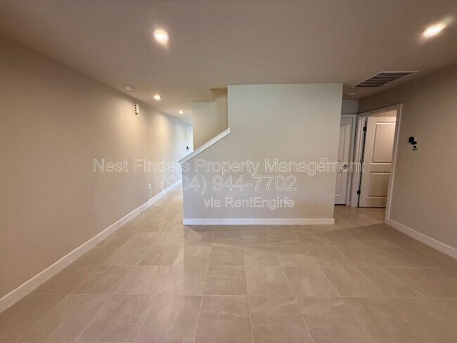 Building Photo - 55 Gaston Ct